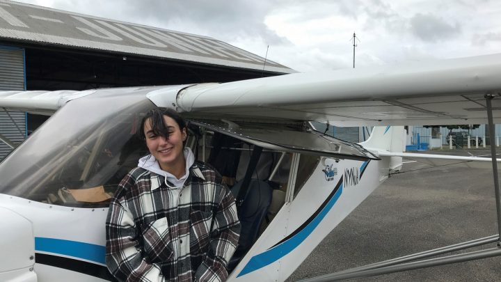 Léa, nouvelle pilote brevetée ULM